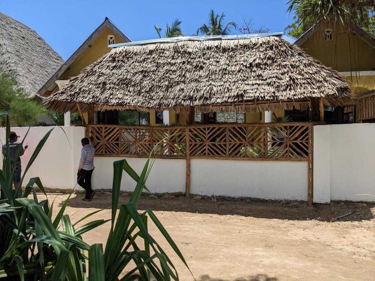 Mkadi Beach House Hotel Nungwi Eksteriør billede