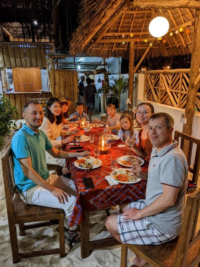 Mkadi Beach House Hotel Nungwi Eksteriør billede